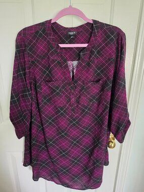 Torrid Blouse with 3/4 length sleeves